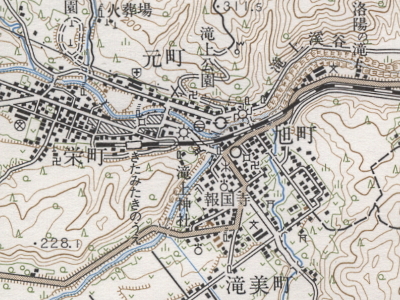 5万分の1地形図「滝上」(昭和50年編集)を約2.1倍に拡大。